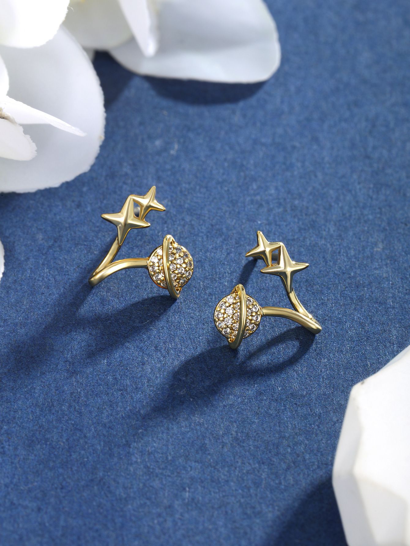 14K color Xuping joyería geometría estrella de amor auriculares de zircón ligero de lujo nicho sensación de mujer