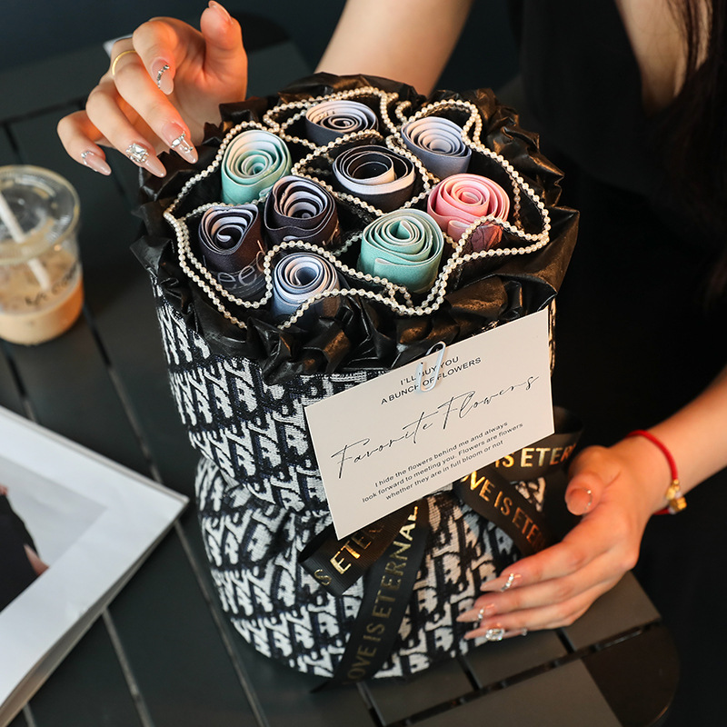 9 bouquets of underwear + cake box + light string