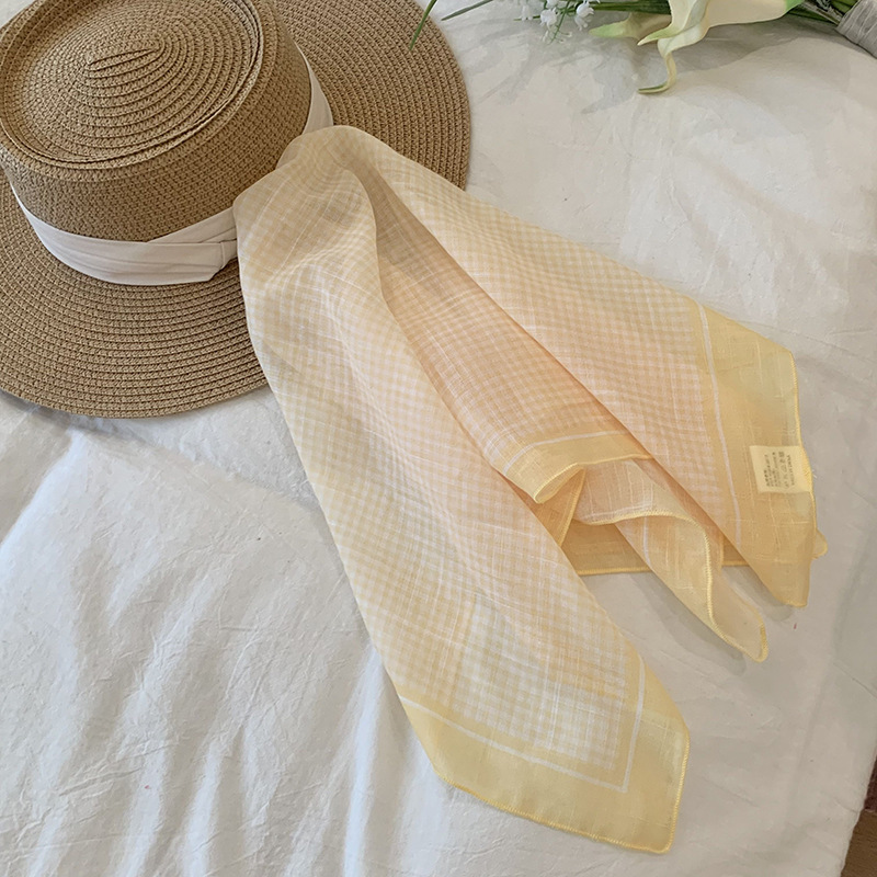 Azul cuadrado de alta calidad toallas de primavera y verano mujeres nuevas bufandas de seda de estilo francés universal moda toallas triangulares al por mayor