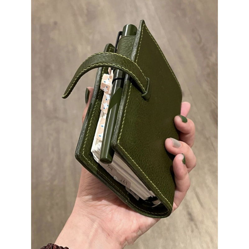 オズの魔法使いm 5三つ折りのルーズリーフの帳簿の小衆はカードのスケジュールのノートを記録します。|undefined