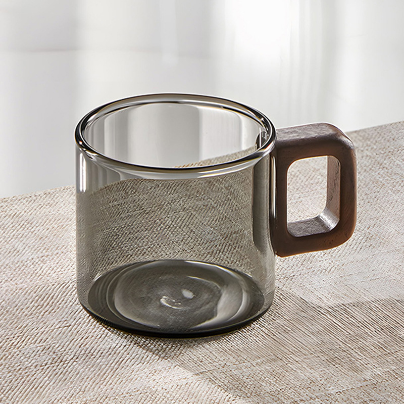Taza de té de vidrio con asa de madera Taza de té pequeña para el hogar resistente a altas temperaturas Taza de té de hospitalidad de vidrio con alto contenido de borosilicato de hollín transparente personal