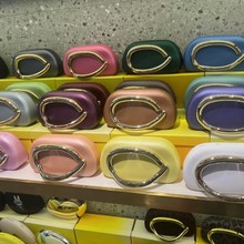 �羳�W��С�����ð�Ů�߼��н��نμ�б������|�����������ð�