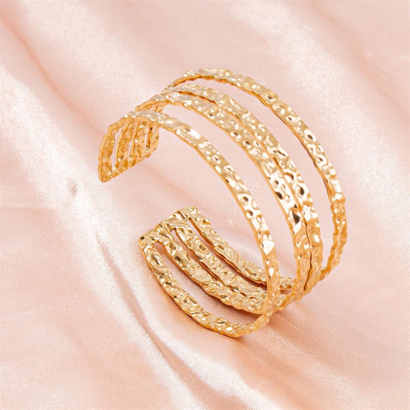 1 Piece Quantity Simple Style Solid Color 304 Stainless Steel 18K Gold Plated Bangle In Bulk