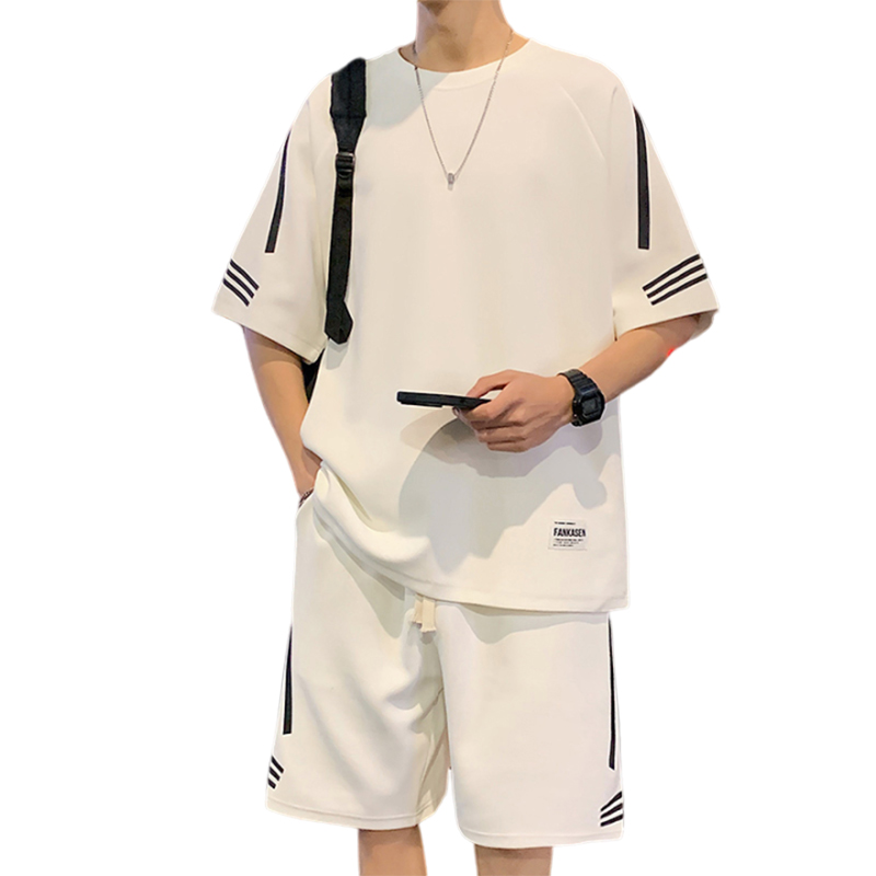 New casual sportswear set for men, summer style, loose fit, ice silk short-sleeved t-shirt, men's shorts, short-sleeved two-piece set.