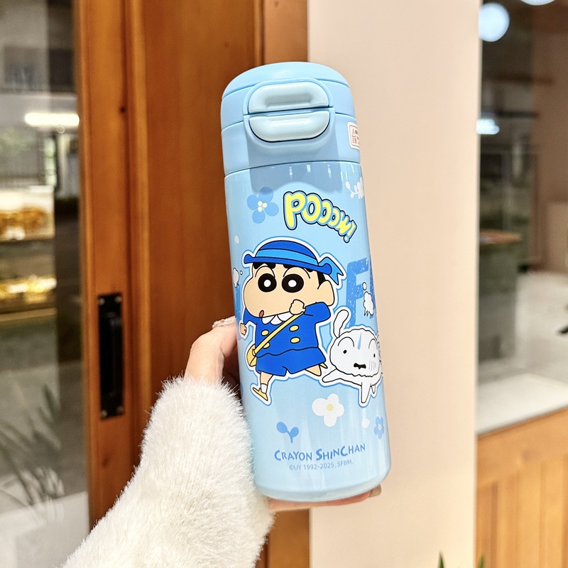 クレヨンしんちゃん共同ブランドストロー魔法瓶カップ、高見えする子供用ウォーターカップ、男の子と女の子の水筒、学校に通う学生専用|undefined