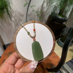 Jinyutang Xinjiang Hetian Jade Peace and Safety Brand Lake Water Green Jade Quality Is Delicate, Icy and Moist, the Color Is Beautiful and Simple