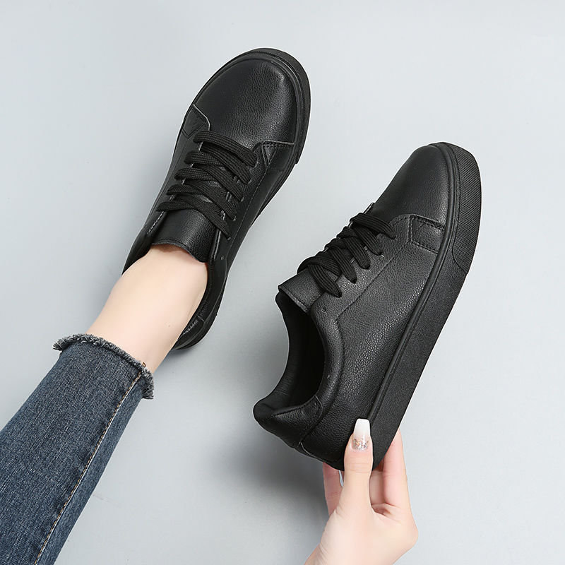 All-Black Sports Shoes for Women, Leather Surface, Waterproof, Non-Slip, Soft-Soled Shoes for Kitchen Work, Super Soft, Lightweight, Non-Tiring Shoes for Women