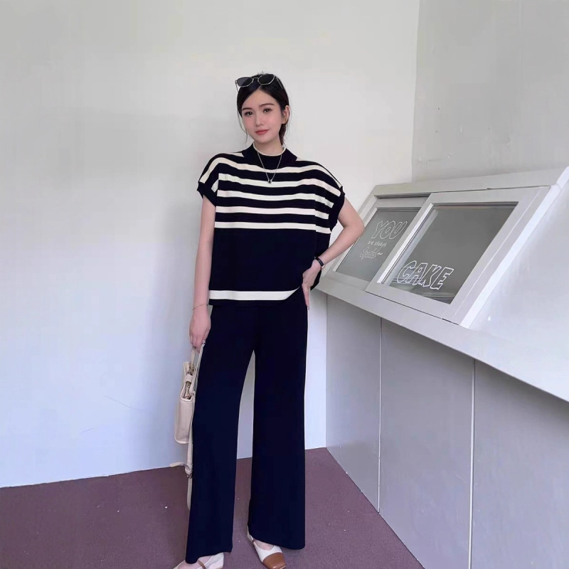 New Design Contrasting Color Striped Sweater Korean Style Fashionable Slightly See-Through Loose Sleeveless Versatile Knitted Two-Piece Set for Women