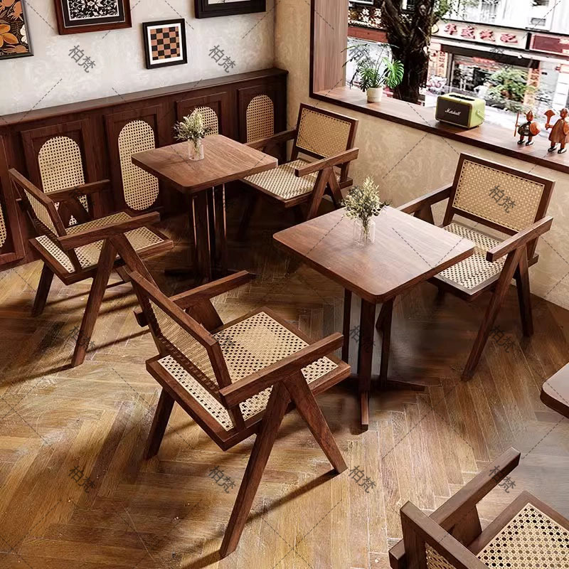 Café de madera sólida sofá mesa y silla combinación de estilo americano medieval mezcla restaurante de postres restaurante mesa y silla comercial de catering