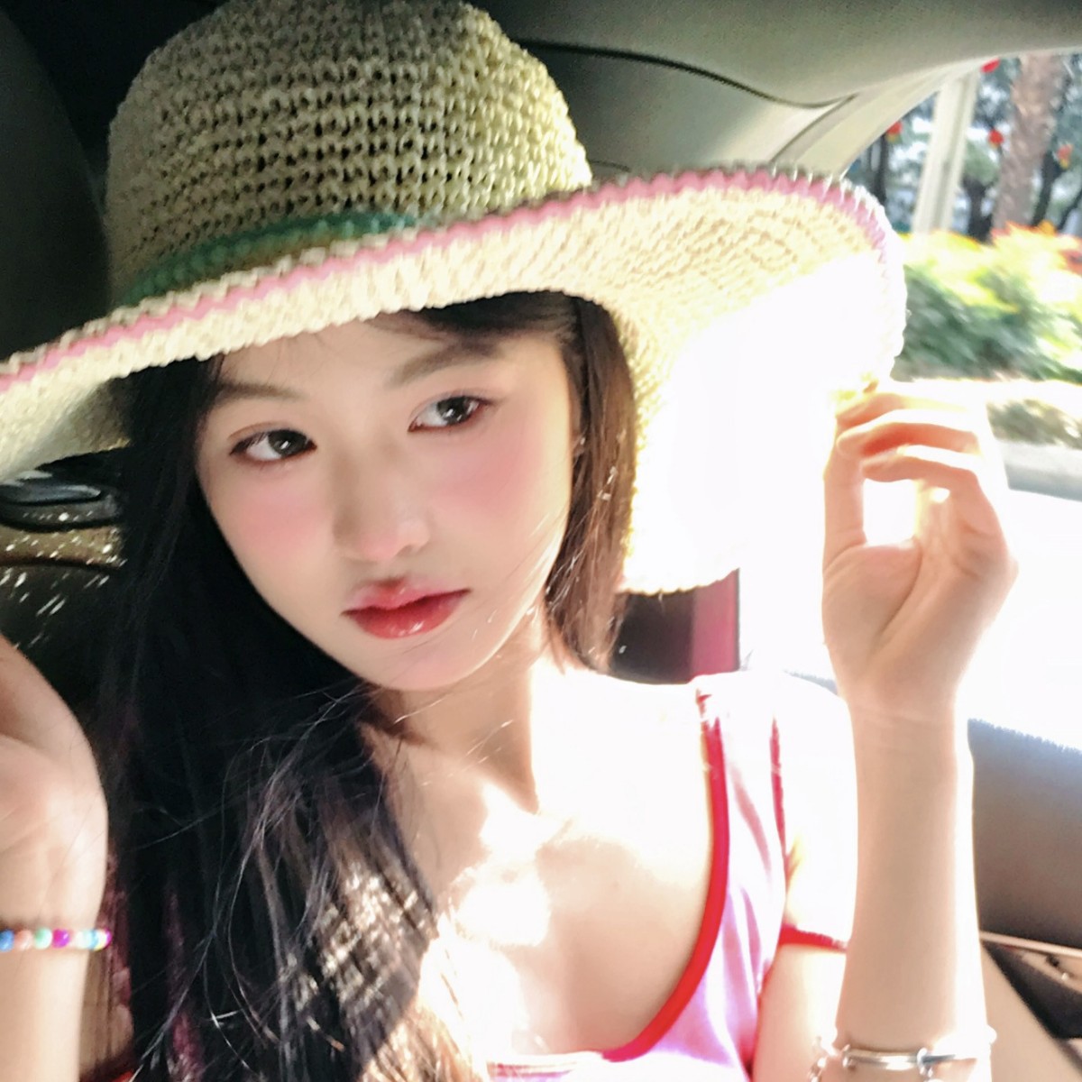 Sombrero de paja con ala grande, estilo pastoral para mujer, sombrero de pescador de paja dulce y versátil, la circunferencia de la cabeza grande muestra la cara, pequeño sombrero de protección solar