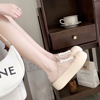 Versión de cuero de vaca ~ Grape Madre con zapatos casuales de satén transpirables, lazos de altura de suela gruesa, zapatos de cuero blanco para mujeres