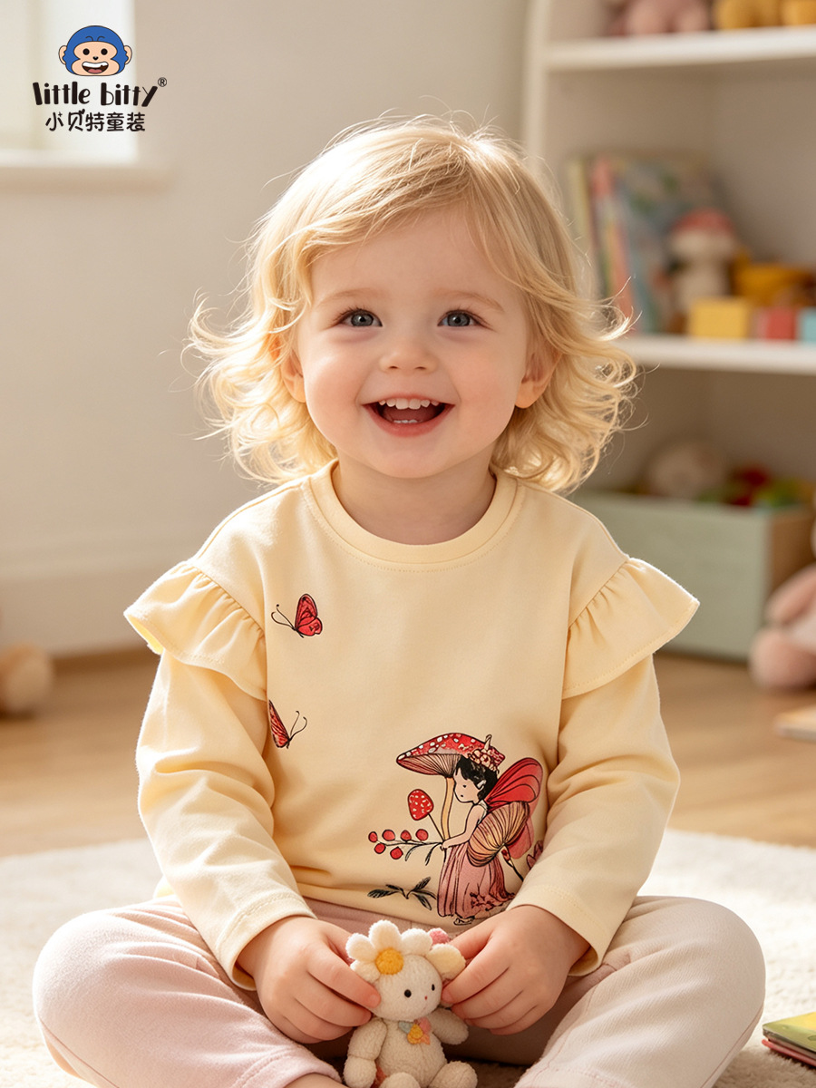 Sweet and cute 26-year-old girl's long-sleeve T-shirt for autumn and winter, butterfly fairy print, round neck, children's lace base shirt