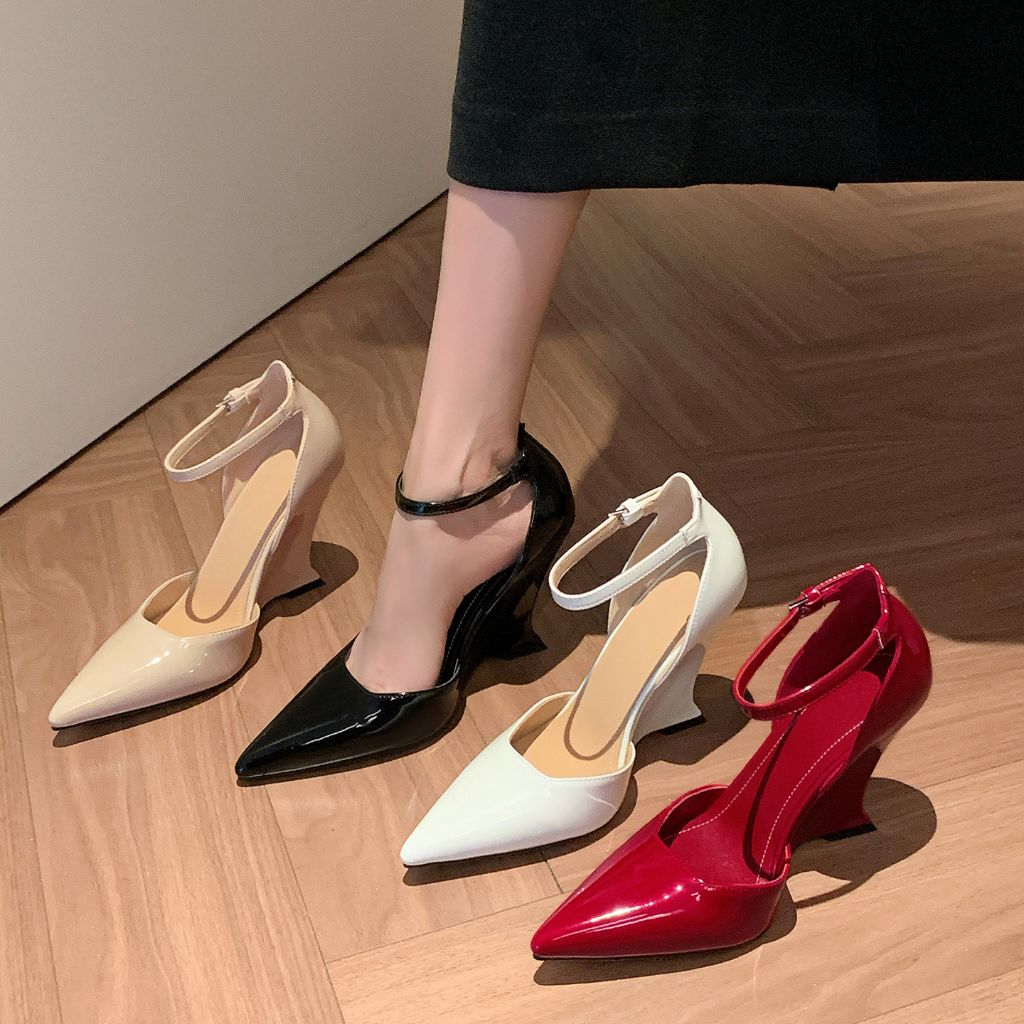 Giày sandal cao gót nữ mũi nhọn quai ngang chất liệu da bò sơn cao cấp, gót xuồng 9 cm — màu đen, màu trắng, màu mơ, màu đỏ