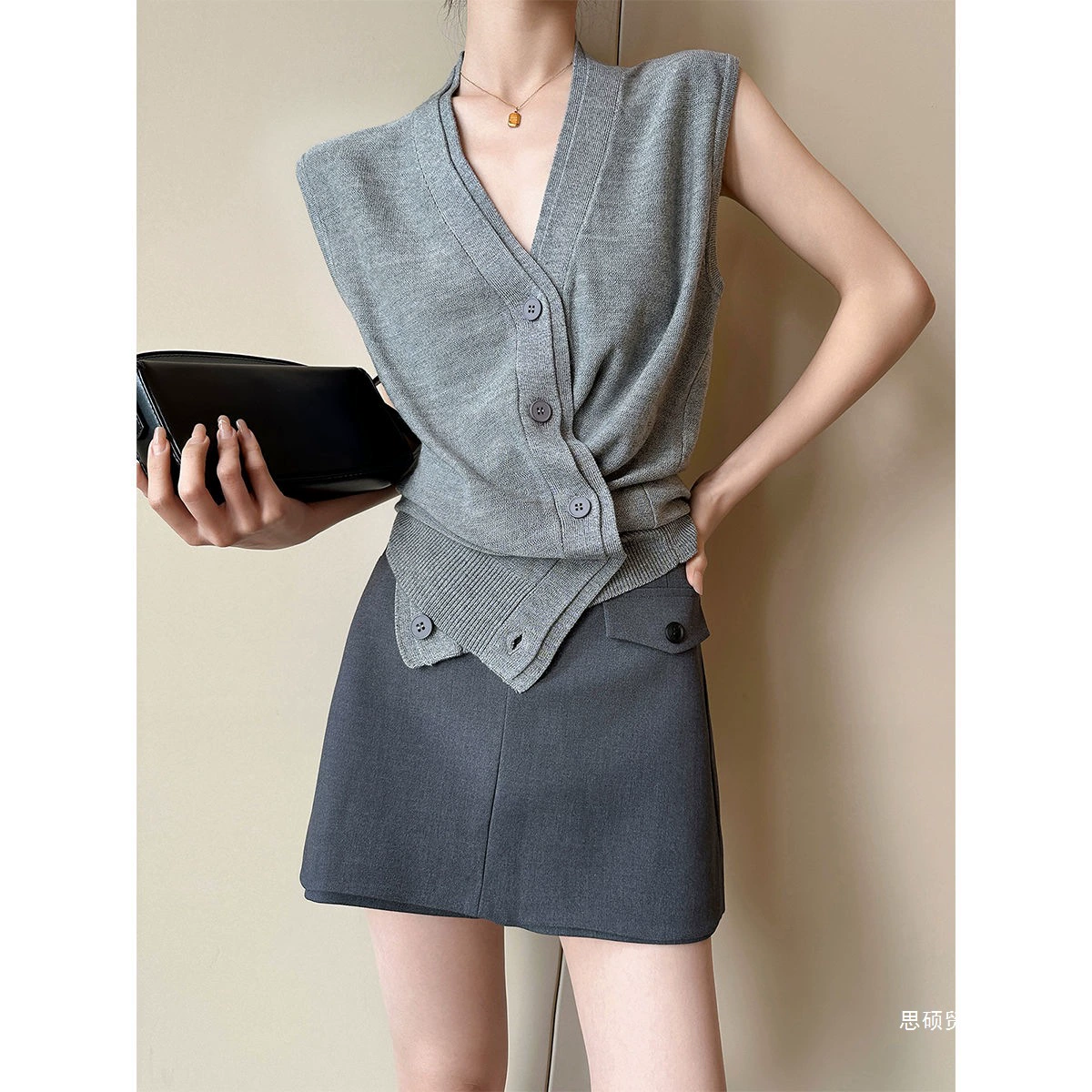 Вязаный кардиган-свитер для женщин, лето 2025, новый корейский стиль, маленькая рубашка, тонкий топ с имитацией двухслойного воротника