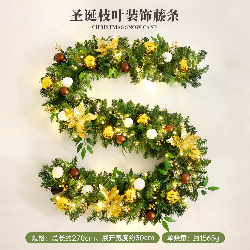 Simulación transfronteriza decoración navideña ratán aguja de pino fruta de pino decoración navideña decoración de pared diseño de atmósfera simulación ratán navideño