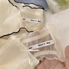 It is a bubbling double happy cute cream color autumn and winter lace low-waist pure cotton crotch panties for women