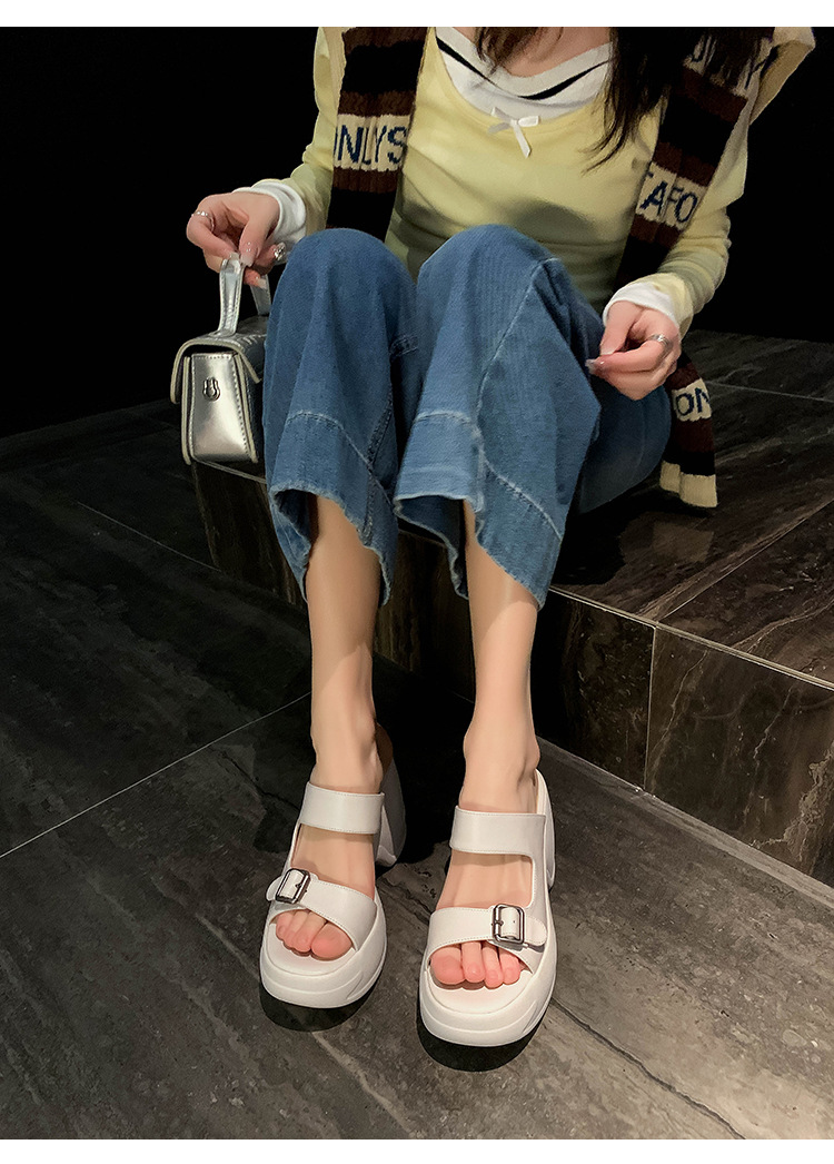 Dép sandal nữ xỏ ngón đế bệt, quai ngang hở mũi, đế dày tăng chiều cao, chống trượt, đi biển mùa hè — màu đen, màu trắng ngà, màu mơ chi tiết 13