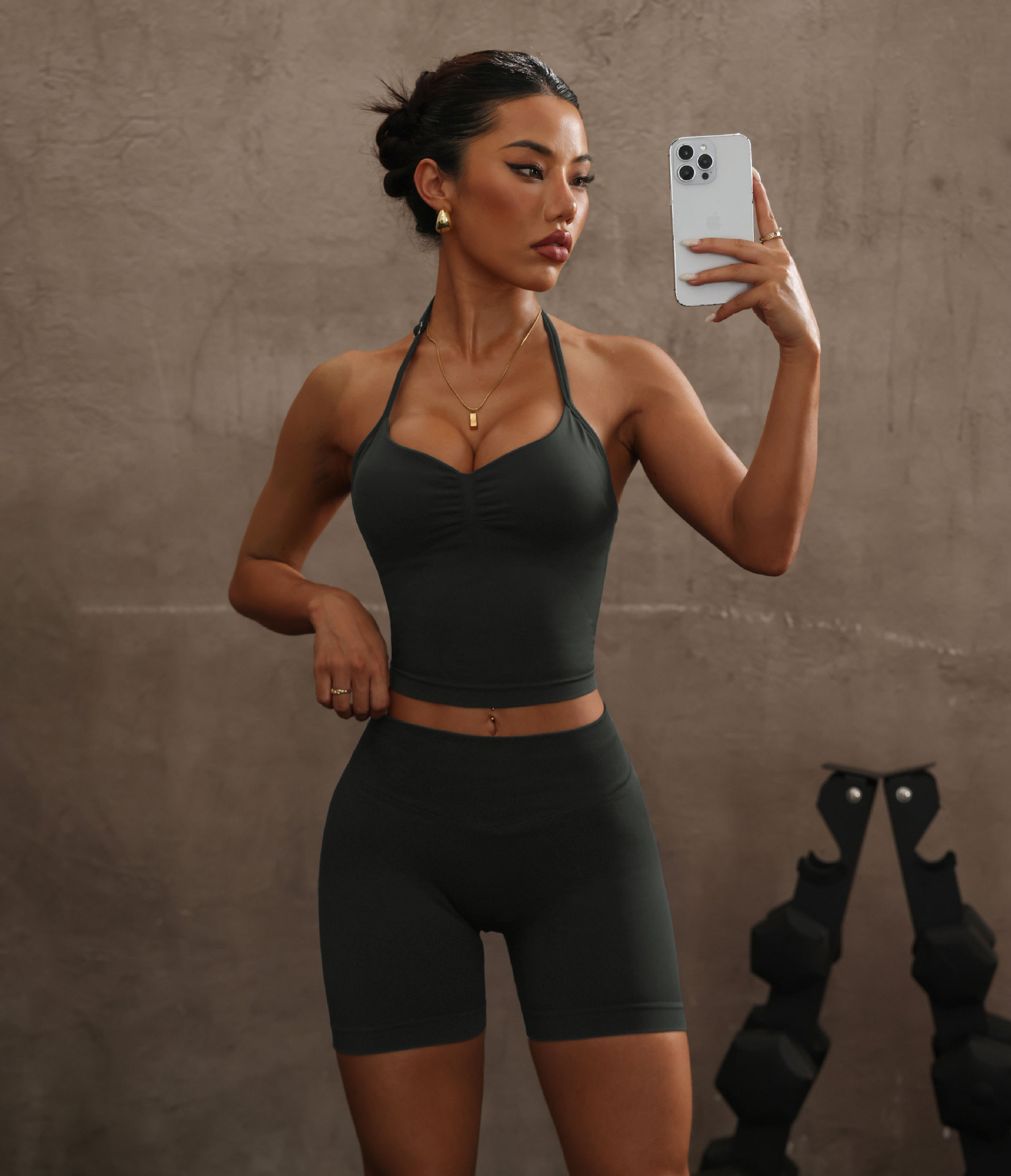 Trajes de yoga transfronterizos trajes de ejercicios colgantes cuello expuesto cintura cojín de pecho cinturón pantalones cortos pantalones de ropa interior deportiva set de yoga