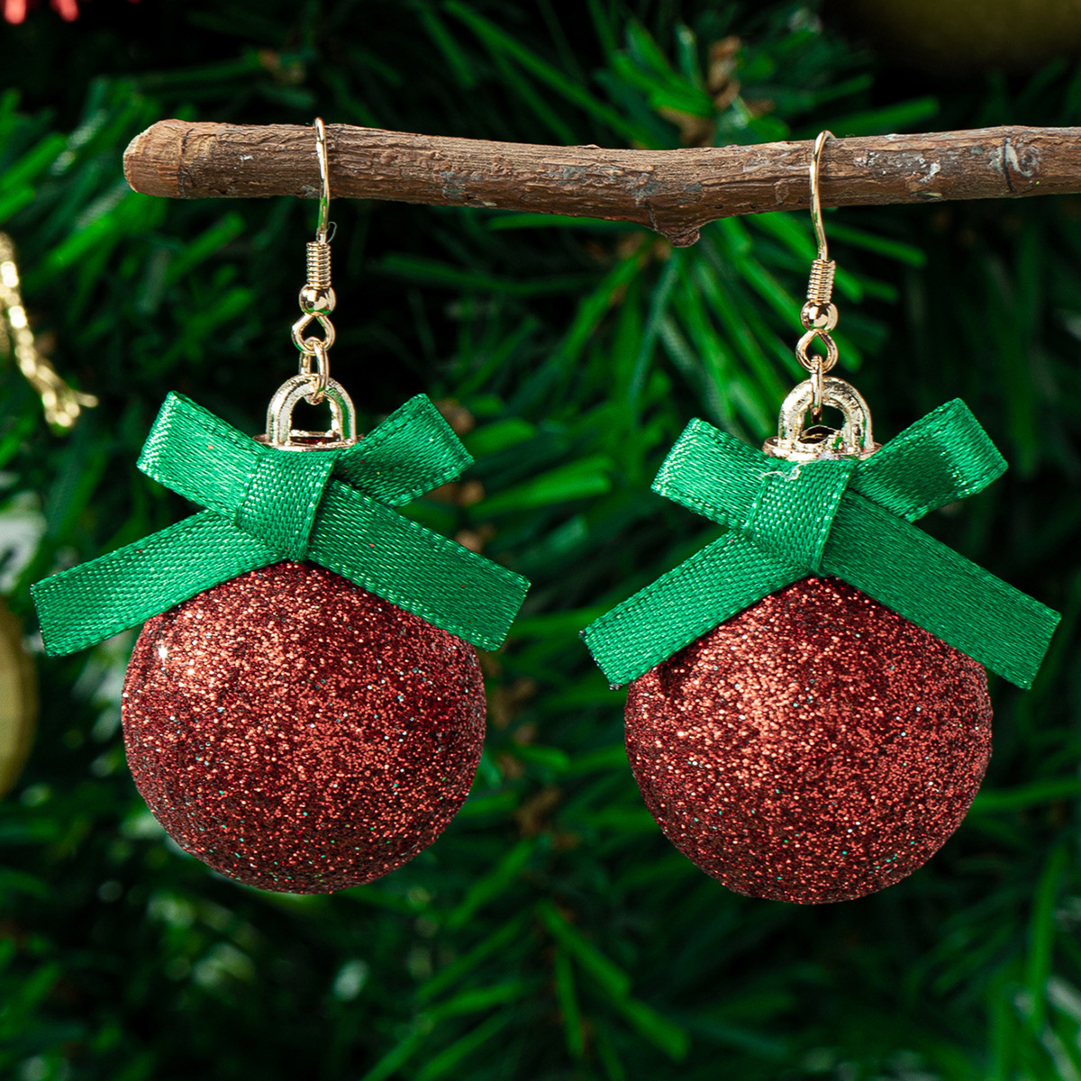 Holiday, Festival Occasion Alloy Material 1 Pair Christmas Simple Style Classic Style Geometric Alloy Drop Earrings