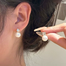 项链;手链;耳环