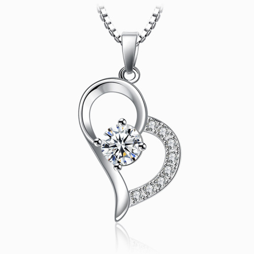 Weihua Love in Heart Fashion New Necklace Korean Jewelry Wholesale Silver Plated Popular Jewelry Pendant Jewelry