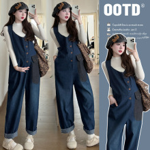 现货孕妇装秋季2025时尚孕妇重工牛仔背带裤孕妇套装显瘦两件套