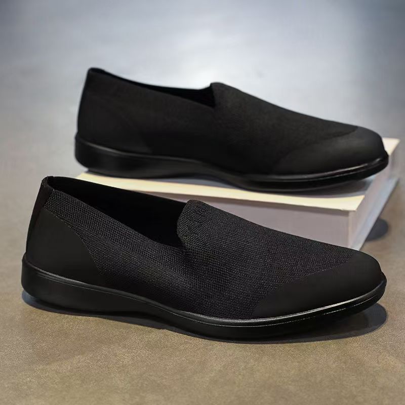 Zapatos de tela de estilo nuevo de verano, zapatos de lona tejidos voladores transpirables, zapatos de tela viejos de Beijing de color sólido de moda, zapatos de cuadros, zapatos de tela casuales para hombres