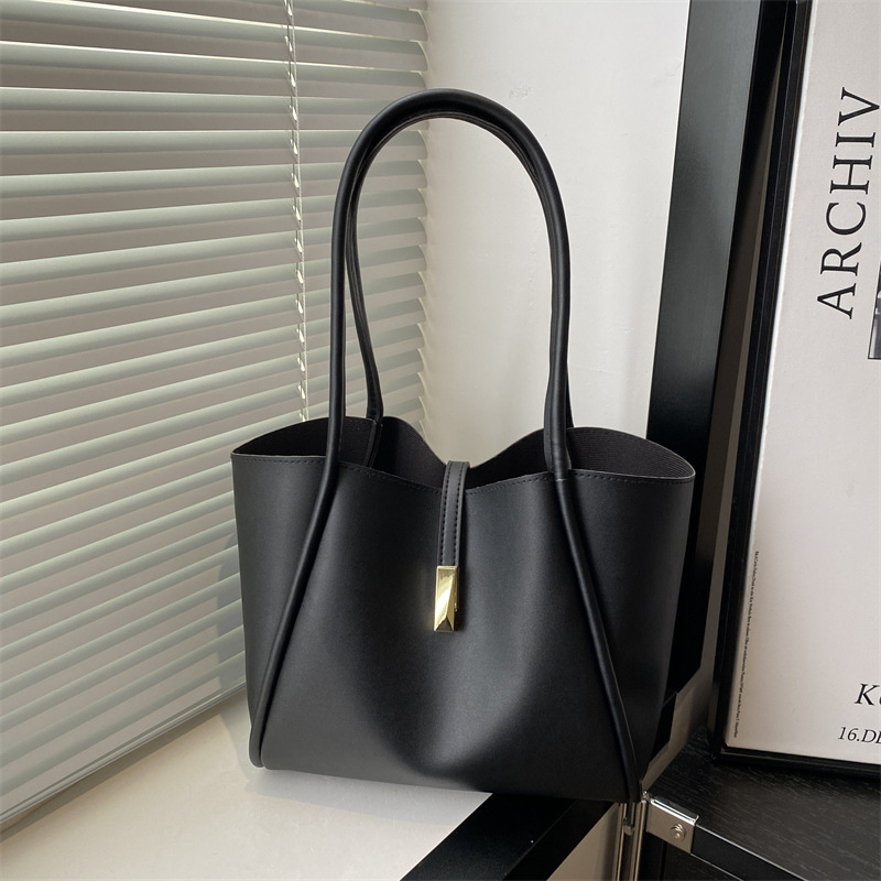 Bolso de gran capacidad para mujeres 2024 otoño invierno bolso de mujer bolso de hombro bolso de viaje bolso para niños bolso de alta calidad retro simple bolso de tote