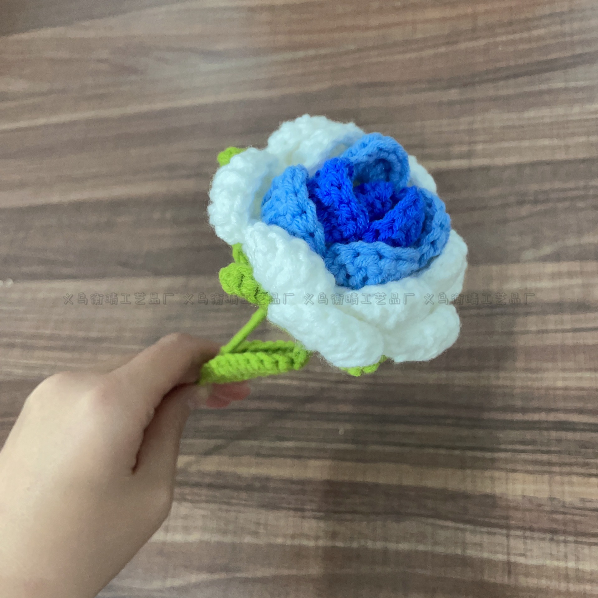 Lily tejido a mano acabado rosa Lily Tulip flor artificial lana ramo regalo