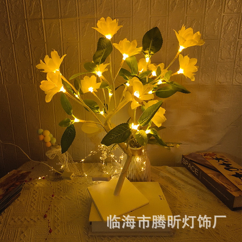 Luz de árbol LED rosa fruta ciruela color mariposa luz de abedul azul pálido hoja de arce huevo de oliva