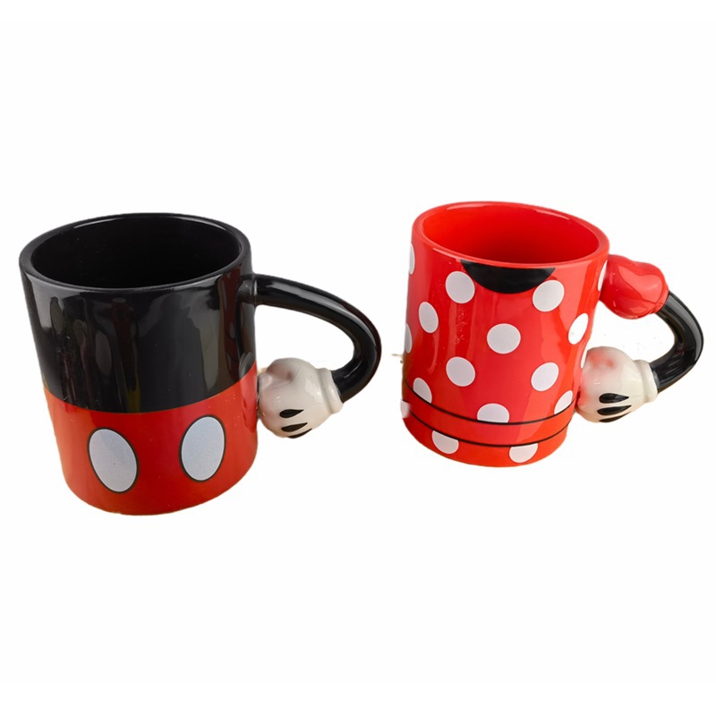 Taza de cerámica de medio cuerpo de Mickey Minnie 3D creativa cuidadosamente seleccionada Taza de café de pareja de dibujos animados lindo Taza de agua de Mickey Mouse