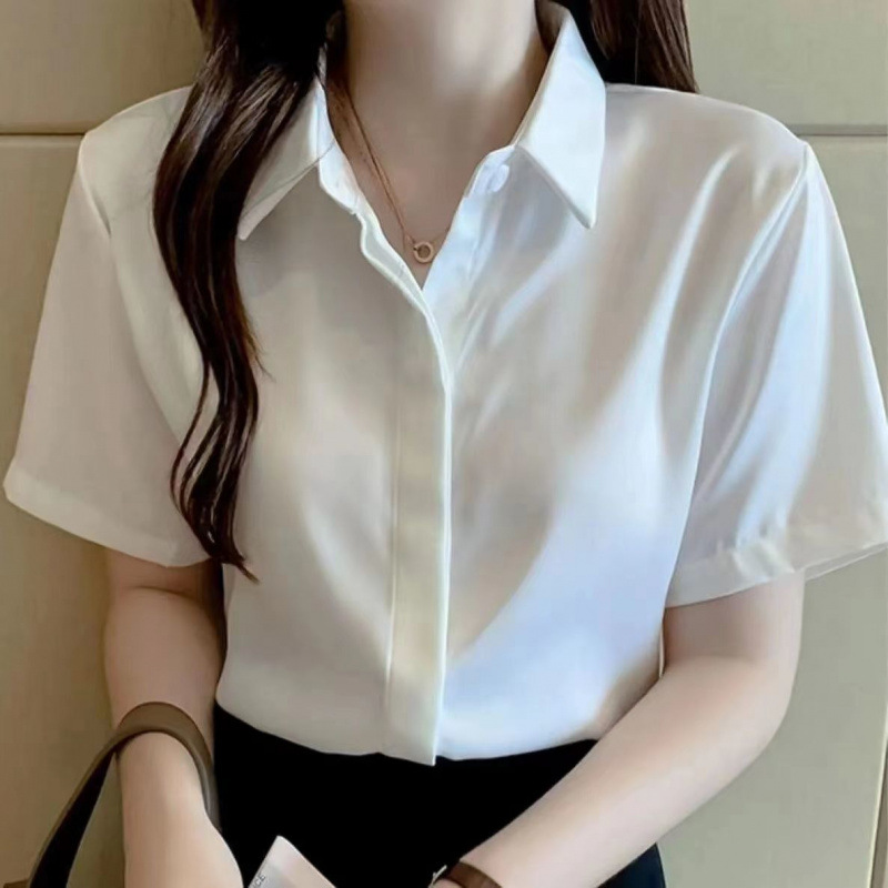 흰색 반팔 티셔츠, 품질 좋은 선택