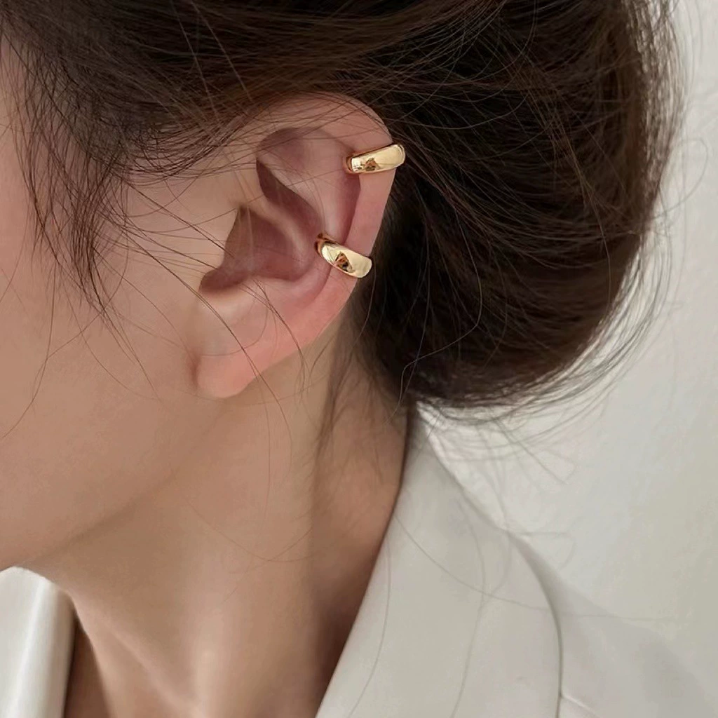 Легкий экстравагантный дизайн высокого уровня Чувство Серьги Женский 2023 Новый вырывной Ушной зажим без ушей Простой Ушной Зажим
