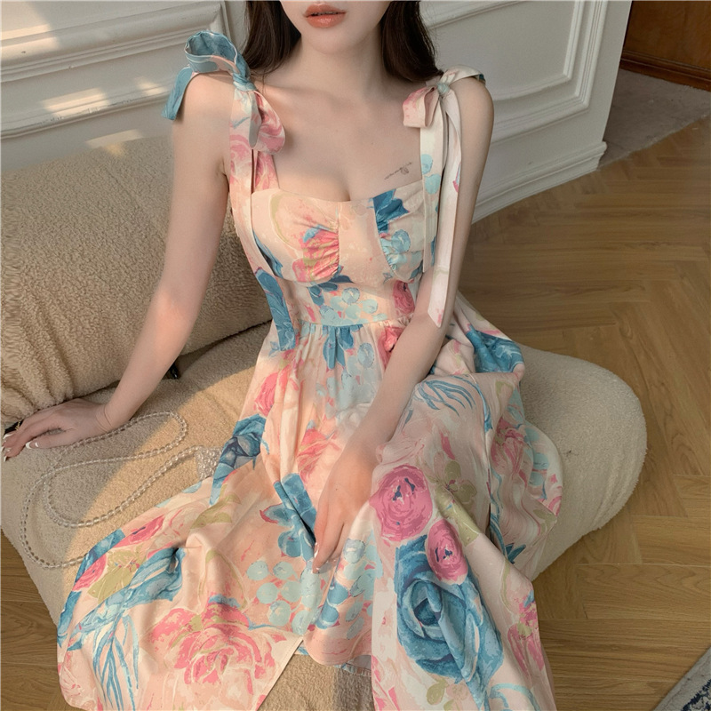 Super Fairy Hainan Sanya Seaside Holiday Travel Photo Strap Dress French Retro Oil Painting Printed Elegant Dress Super Fairy Hainan Sanya Seaside Holiday Travel Photo Strap Dress French Retro Oil Painting Printed Elegant Dress