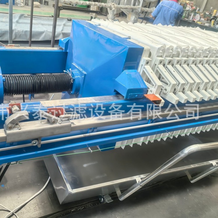 兴泰厂价直销200平方自动压滤机  程控自动隔膜压滤机