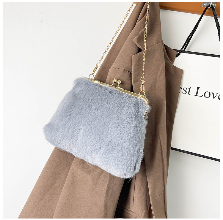 Single-shoulder chain bag, Maomao large-capacity women's bag, new 2022 autumn and winter women's stylish plush hand-held tote bag undefined