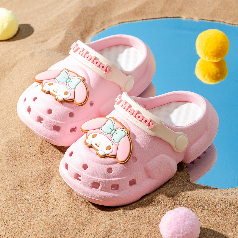 夏季儿童洞洞鞋eva软底加厚踩屎感可爱卡通沙滩外穿防滑凉鞋批发
