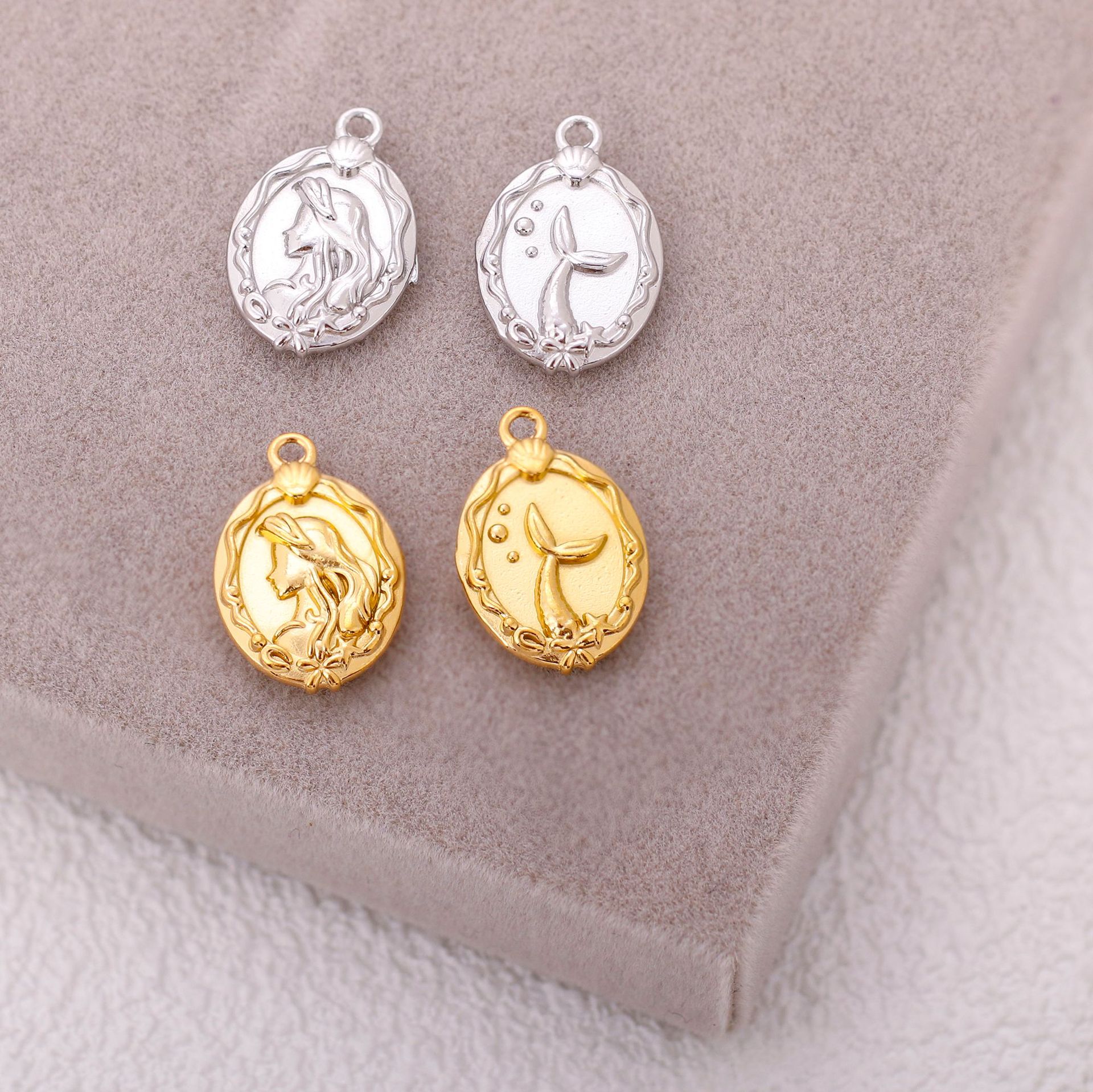 18K Gold Plated Plating Material 1 Piece 12 * 18mm 304 Stainless Steel 18K Gold Plated Mermaid Pendant