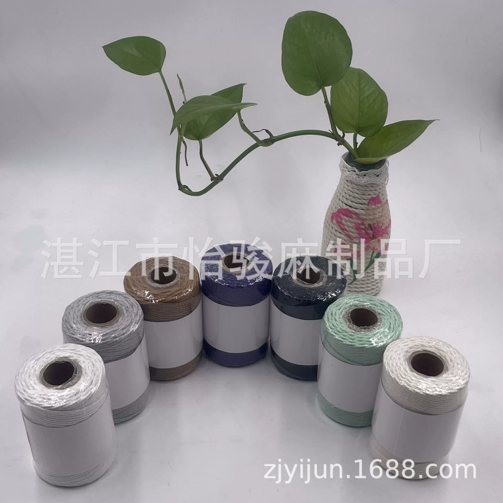 Производители поставляют большое количество полиэстер-хлопок хлопчатобумажной нити хлопчатобумажной нити 1 мм различных цветов на выбор