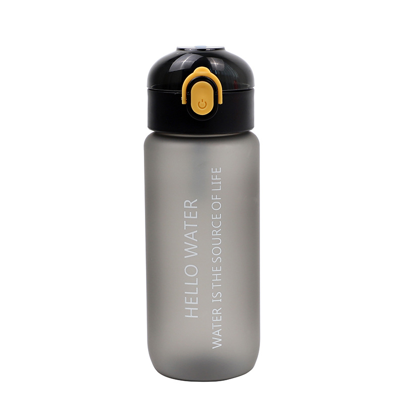 Hervidor deportivo esmerilado taza de plástico de alta capacidad portátil de 600ml taza de bebida directa deportiva al aire libre