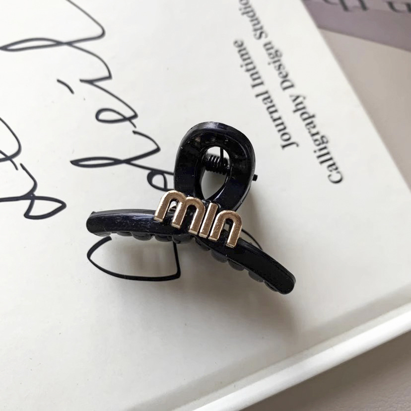 4.5cm black cross letter model