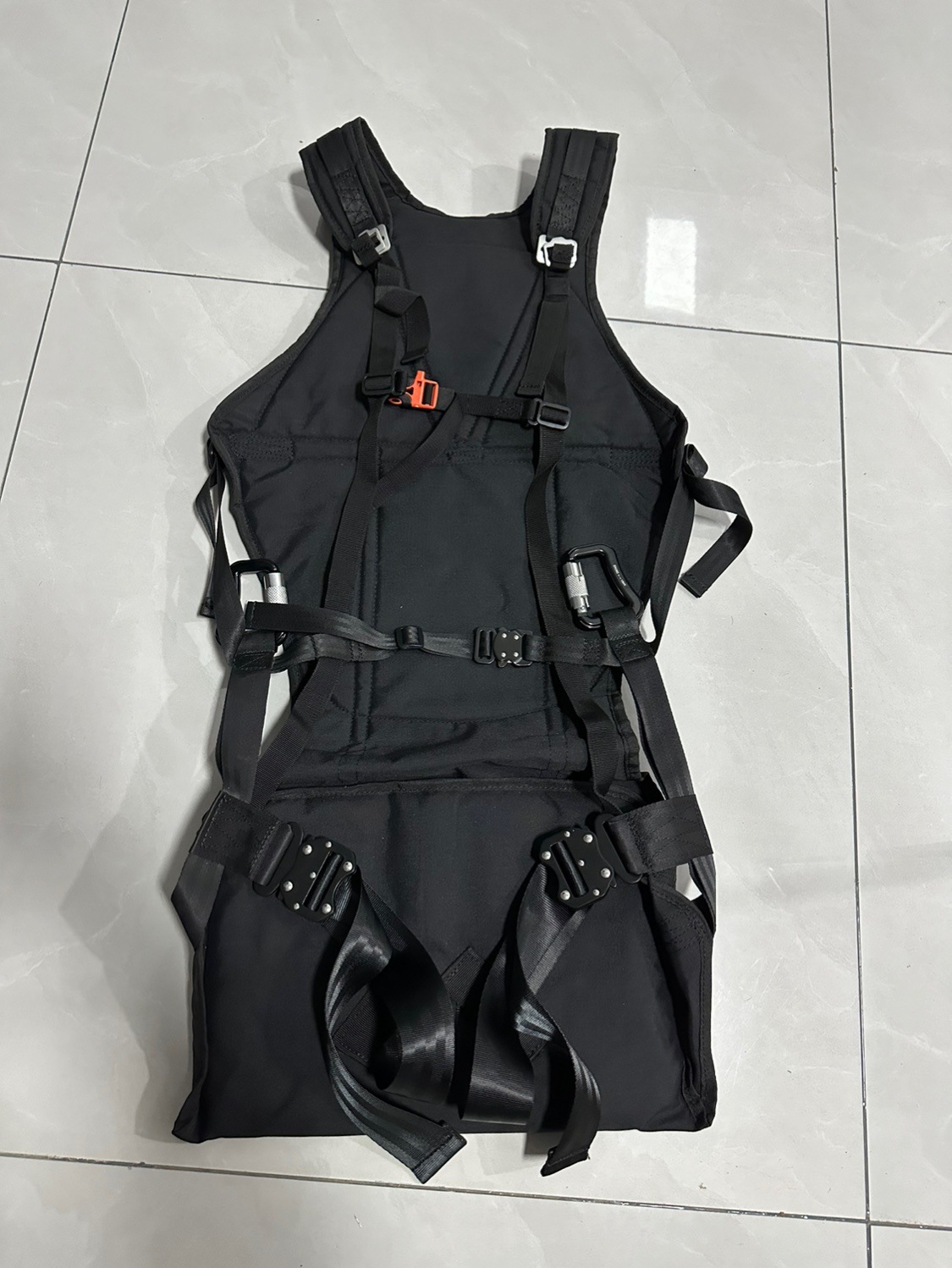 Тренировочная сумка-сиденье, легкая версия Cordura с сумкой на спине.