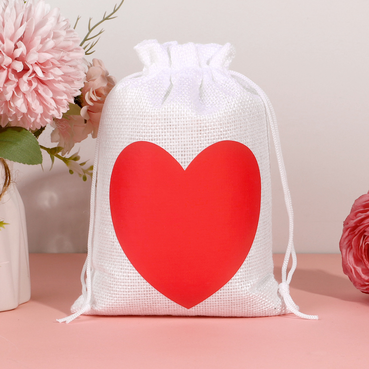 Bolsa de lazo de lino amor rojo Día de San Valentín boda caramelo regalo embalaje bolsa de cordón bolso de lazo al por mayor