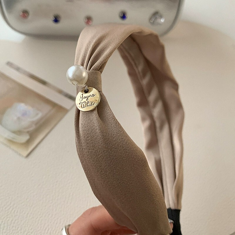 韓国の美ラードの金のカチューシャの女性の秋冬の高級感の洋気のファッションの高い頭のトップのカチューシャの外出のカチューシャの髪飾り|undefined