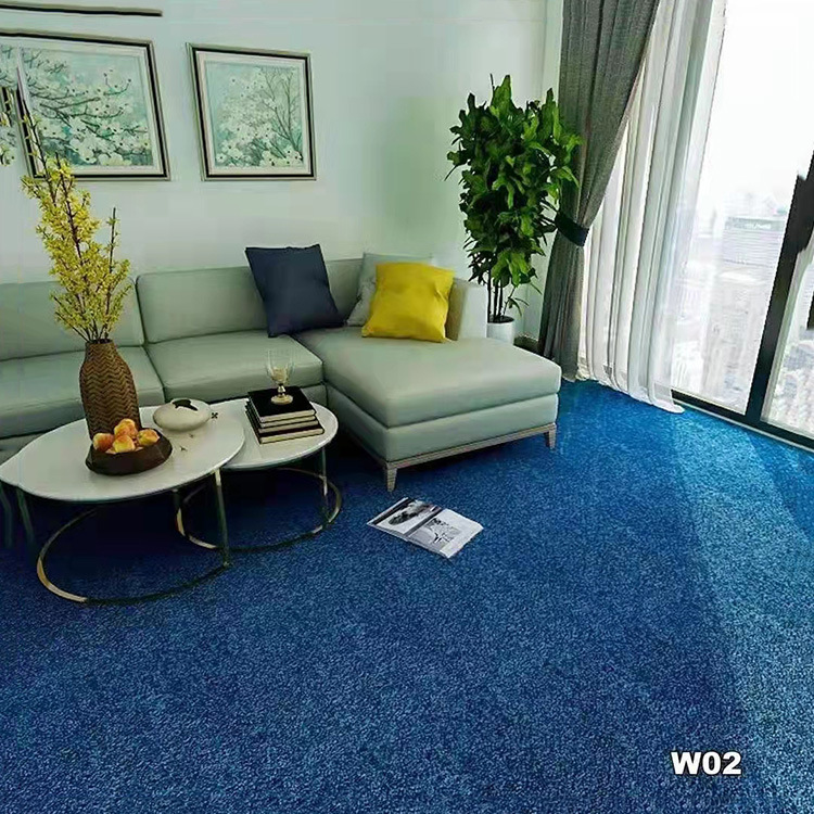 W02