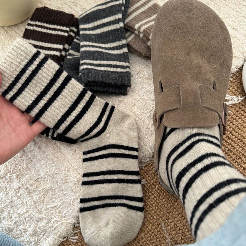 Women's Autumn and Winter Deodorant 10A Antibacterial Mid-Calf Socks Japanese Versatile Ins Trendy Striped Socks Slouch Socks Zhuji