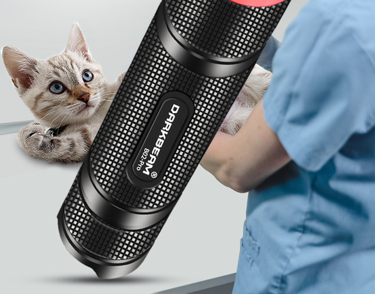 High-power Woods' purple flashlight 365nm UV identification tobacco and wine anti-counterfeiting fluorescent agent cat ringworm detection lamp