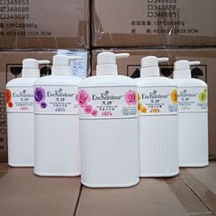 香港の規格品の艾詩の香水はロマンチックな花の香りの入浴剤を入浴して持続的に香りの香港の商品の入浴剤の卸売りを残します。