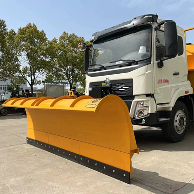 Tianjin Sprinkler Truck Front Push Snow Shovel Snow Removal Truck Snow Sweeper Roller Brush Snow Melting Spreader Salt Spreader Direct Supply (Suvarma maşınları)