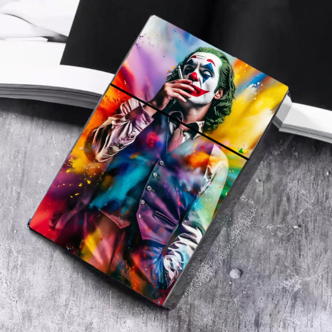 Fuente transfronteriza de paquetes de cigarrillos de payaso, 20 paquetes de cigarrillos gruesos, caja de tarjetas creativas.